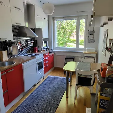 Appartement Peaceful And Beautiful Near Railwaystation And Centre
