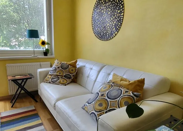 Peaceful And Beautiful Near Railwaystation And Centre