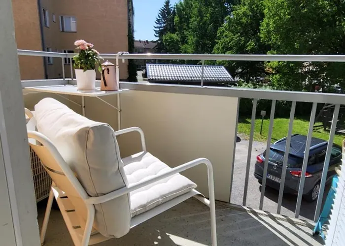 Peaceful And Beautiful Near Railwaystation And Centre Apartamento *